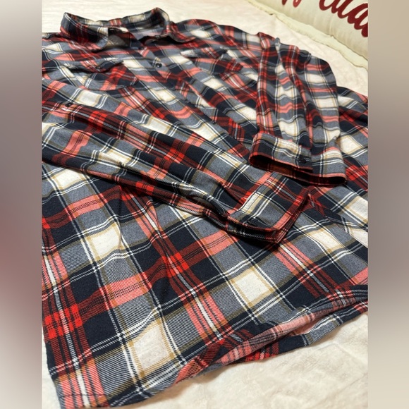 Cute Urban Girl size 3x plaid flannel shirt - Picture 3 of 4